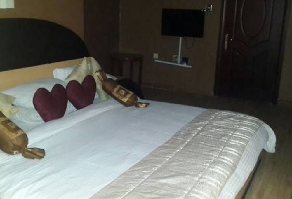 Dino International Hotel