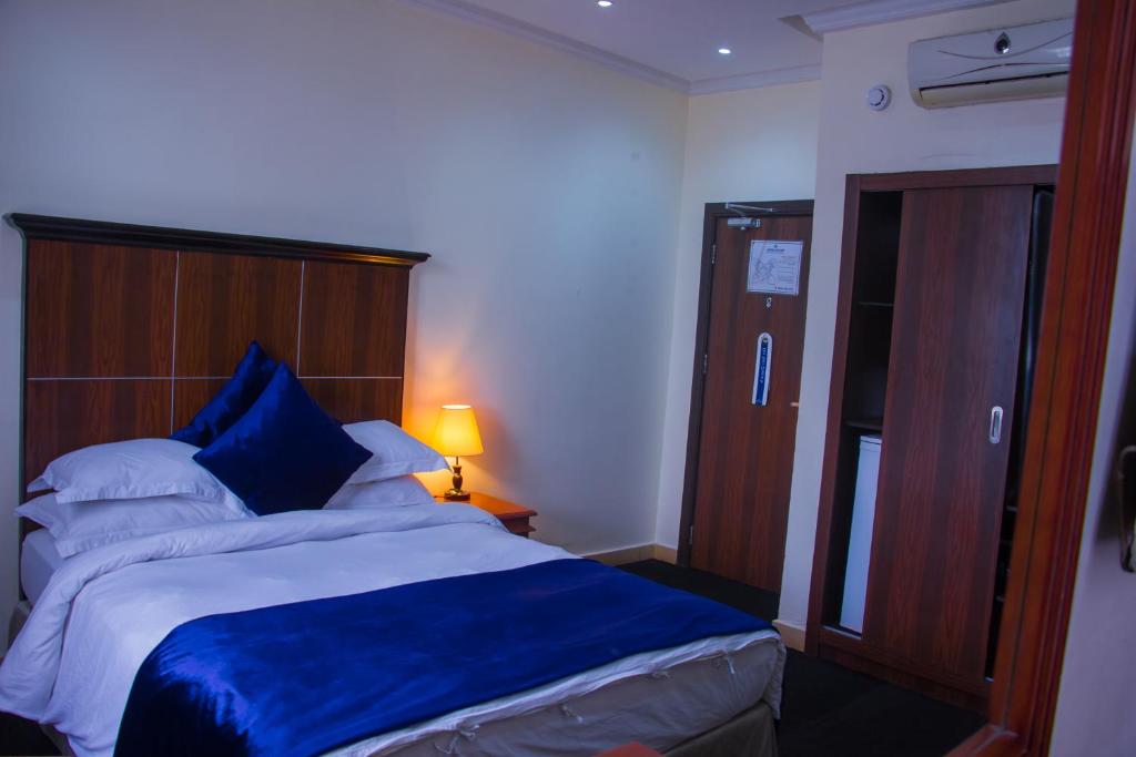 Westwood Hotel