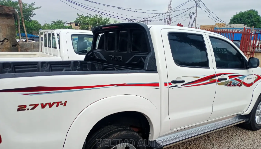 Toyota Hilux 2011  Nigerian  Used