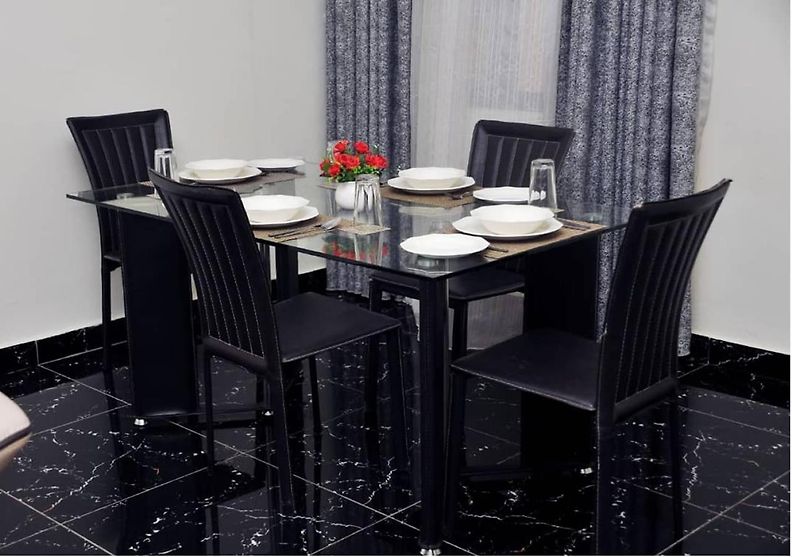 Lezsco Luxury Apartments