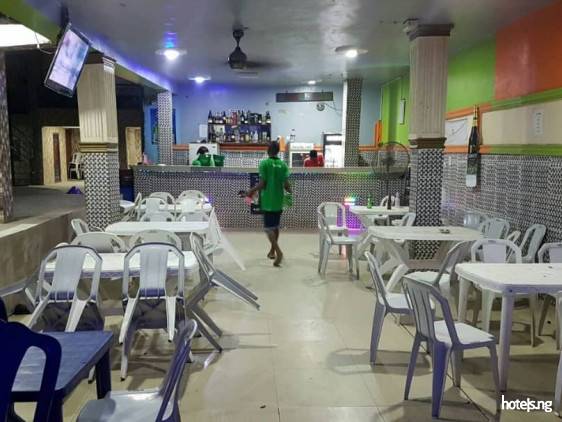 Omoba Royal Hotel