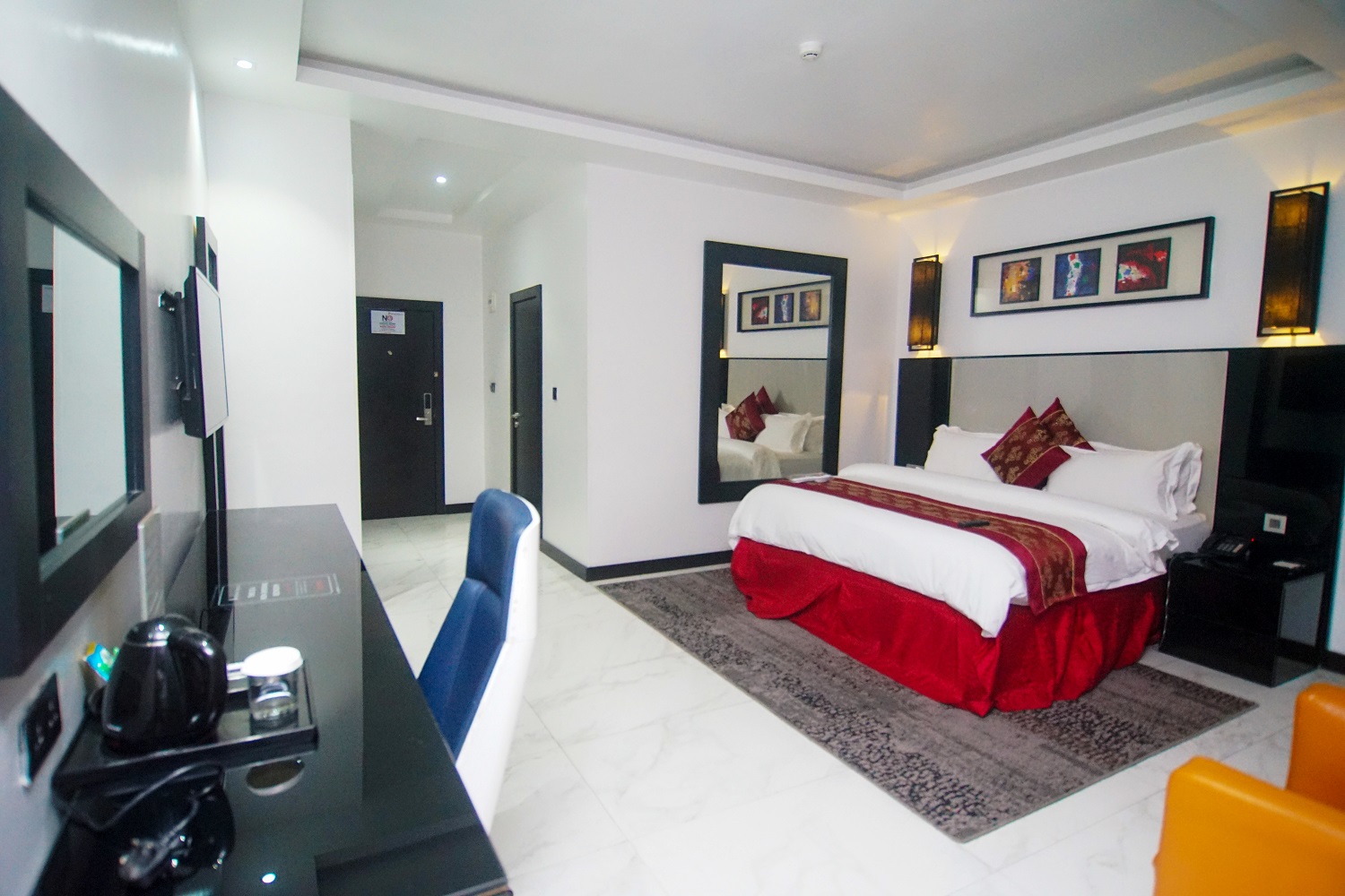 Parktonian Hotels (Lekki)