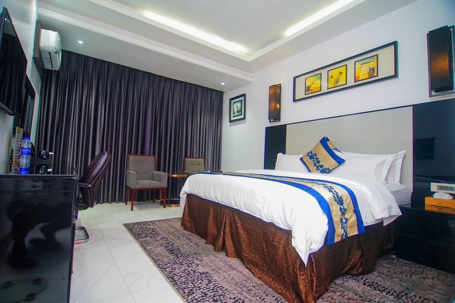 Parktonian Hotels (Lekki)