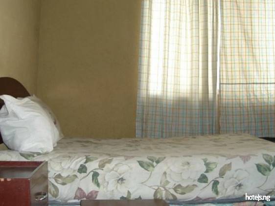 Adesba Hotel