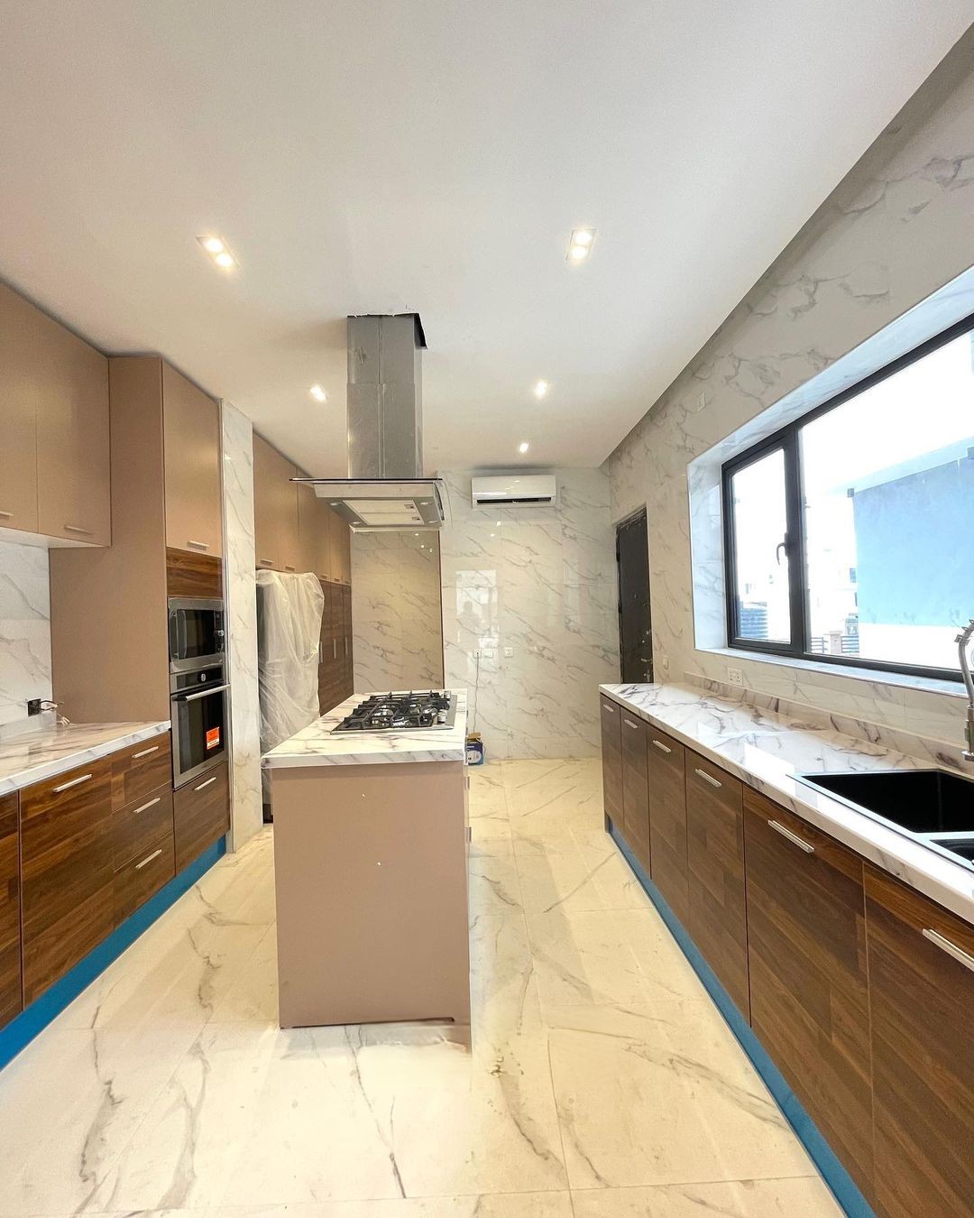 Oparah Realty